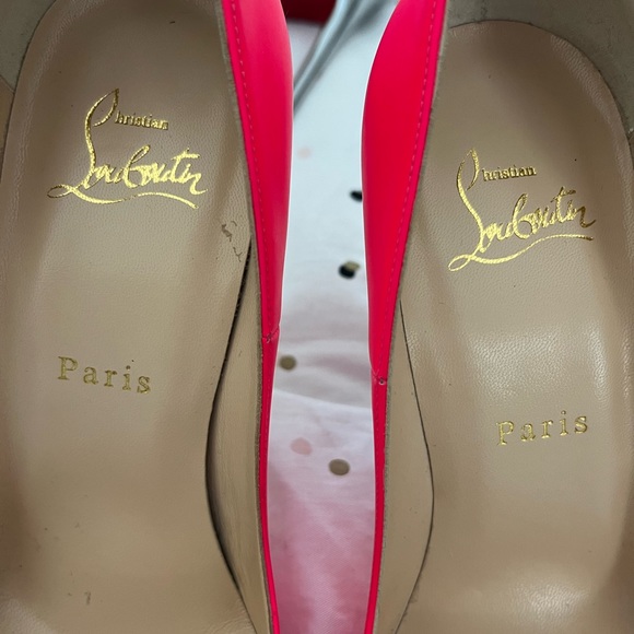 Authentic Christian Louboutin So Kate Stilletos - Picture 6 of 7